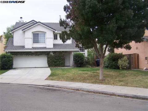 570 Gonzalez St, Tracy, CA 95376 photo 1