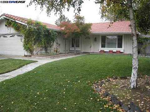 36355 Bridgepointe Dr, Newark, CA 94560 photo 1
