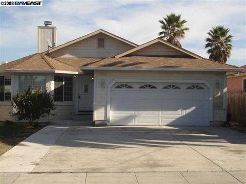 37032 Laurel St, Newark, CA 94560 photo 1