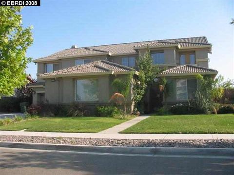 1033 Vineyard Dr, Oakley, CA 94561 photo 1