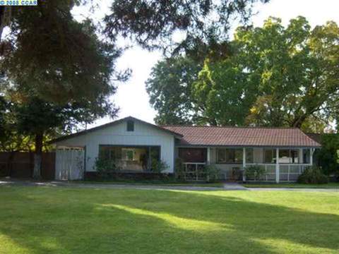 909 Cayce Ct, Concord, CA 94518 photo 1