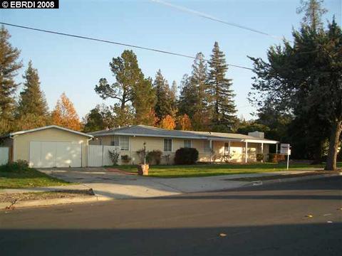 3066 Grant St, Concord, CA 94520 photo 1