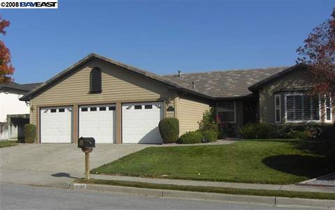 8267 Rhoda Ave, Dublin, CA 94568 photo 1