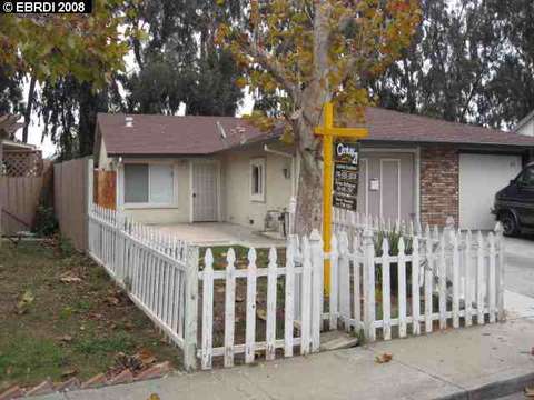 189 E Trident Dr, Pittsburg, CA 94565 photo 1