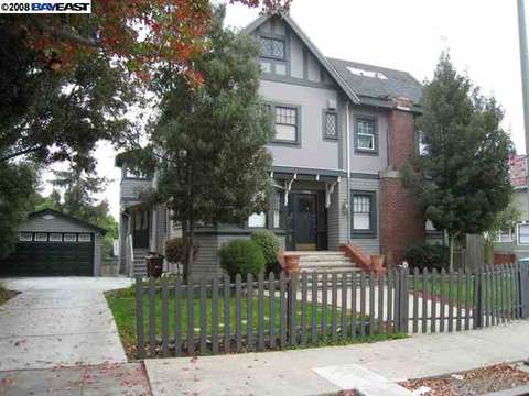 2004 10th Ave, Oakland, CA 94606 photo 1