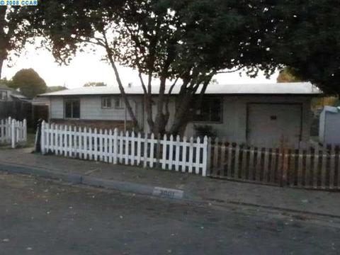 3001 Ash St, Concord, CA 94520 photo 1
