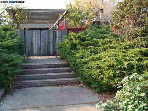 3300 Silver Ct, Pinole, CA 94564 photo 1