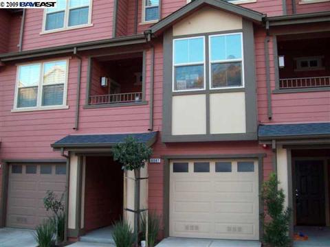 6087 Old Quarry Loop, Oakland, CA 94605 photo 1