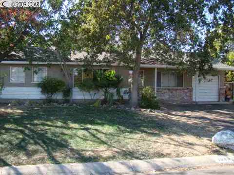 1049 Orange St, Concord, CA 94518 photo 1