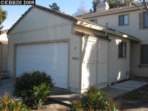 8 Peak Ct, Hercules, CA 94547 photo 1
