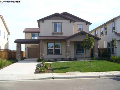 7051 Geranium Dr, Oakley, CA 94561 photo 1