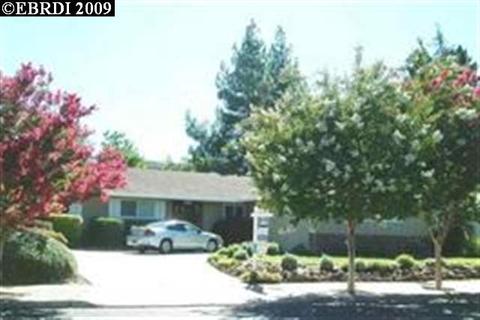 3111 Barrymore Dr, Concord, CA 94518 photo 1