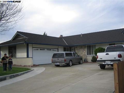 868 Mohawk Dr, Livermore, CA 94551 photo 1