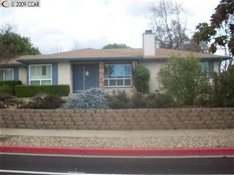 1379 Swallow Tail Rd, Concord, CA 94521 photo 1