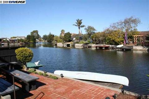 2903 Bayview Dr, Alameda, CA 94501 photo 1