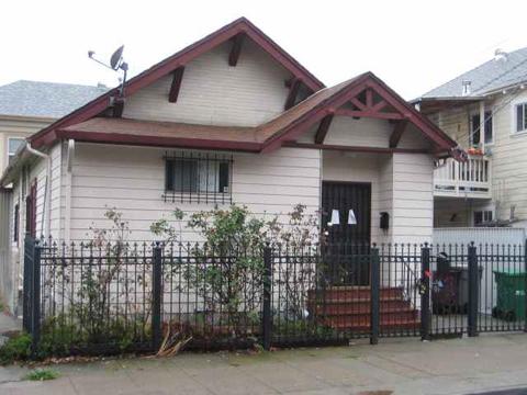 1209 E 19th St, Oakland, CA 94606 photo 1