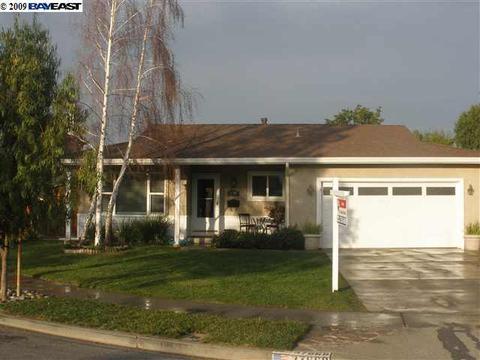 37668 Crocus Ct, Newark, CA 94560 photo 1