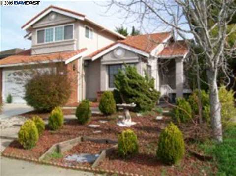 112 Topaz Ct, Hercules, CA 94547 photo 1