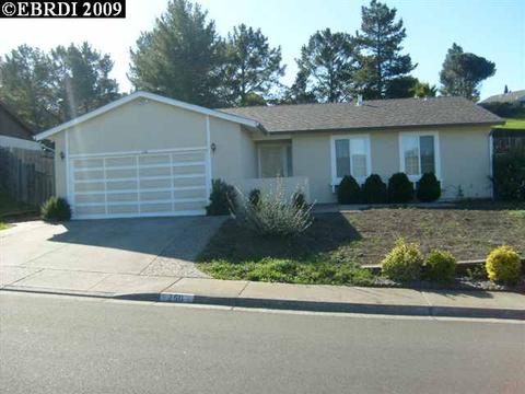 250 Violet Rd, Hercules, CA 94547 photo 1
