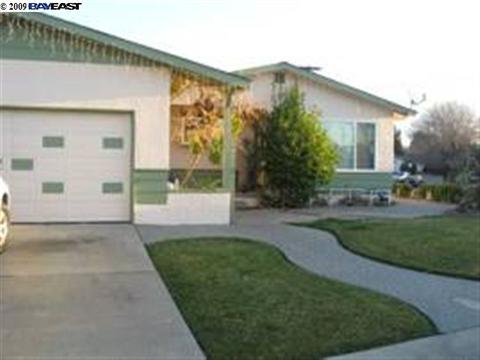 2574 Fraser Ct, Pinole, CA 94564 photo 1