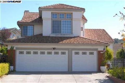 106 Montego Dr, Hercules, CA 94547 photo 1