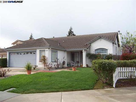 1541 Annie Ct, Tracy, CA 95377 photo 1