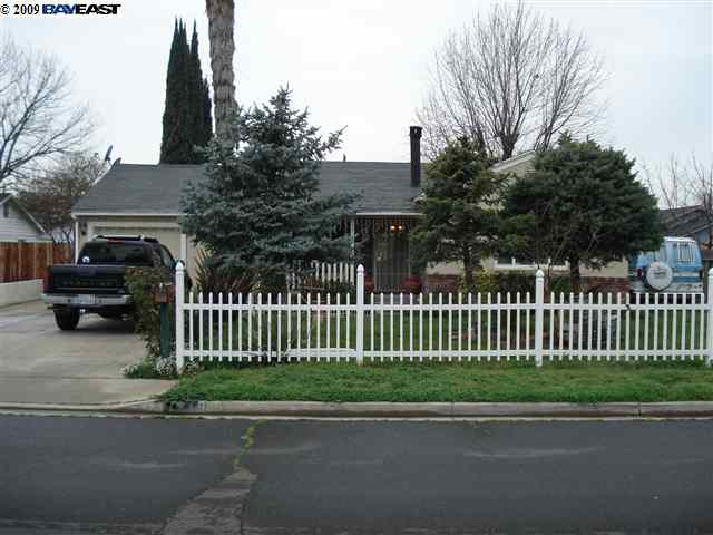 1719 Gene Rd, Ceres, CA 95307 photo 1