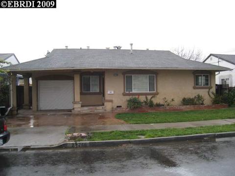 27766 Baldwin St, Hayward, CA 94544 photo 1