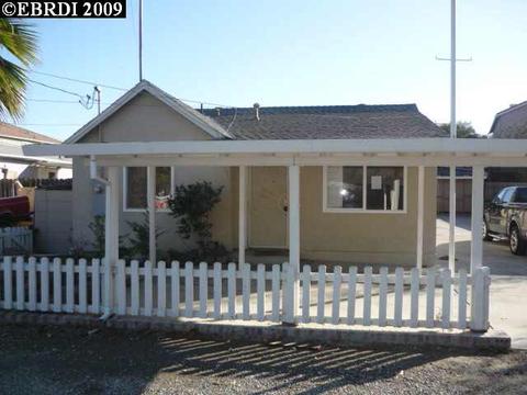 10 Applegate Ln, Oakley, CA 94561 photo 1