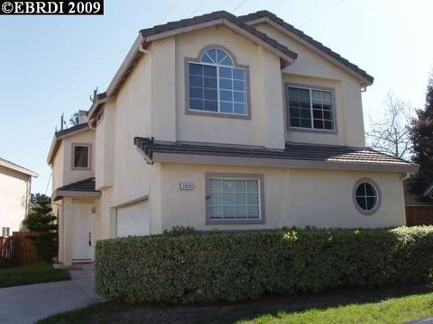 2826 Parkway Dr, Martinez, CA 94553 photo 1