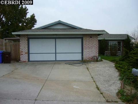 962 Viewpoint Blvd, Rodeo, CA 94572 photo 1