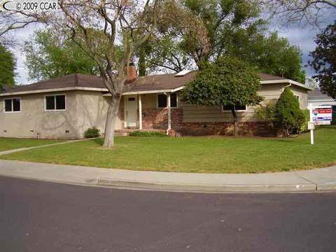 4002 Newcastle Ct, Concord, CA 94519 photo 1