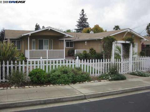 819 Caliente Ave, Livermore, CA 94550 photo 1