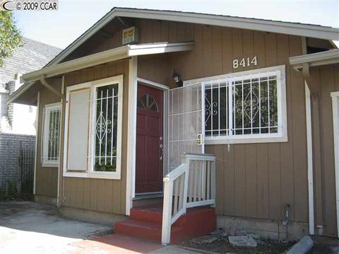 8414 Dowling St, Oakland, CA 94605 photo 1
