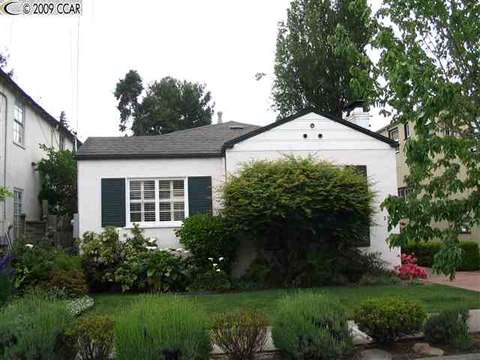 2448 Roosevelt Dr, Alameda, CA 94501 photo 1