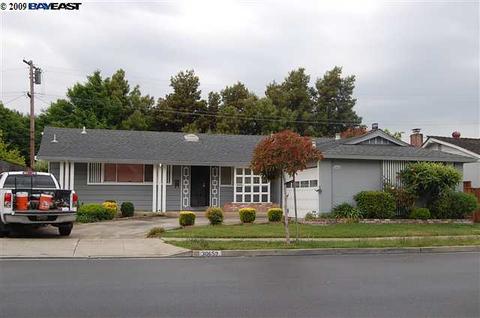 30659 Vanderbilt St, Hayward, CA 94544 photo 1