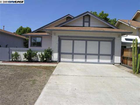 386 Hazelnut Ln, Oakley, CA 94561 photo 1