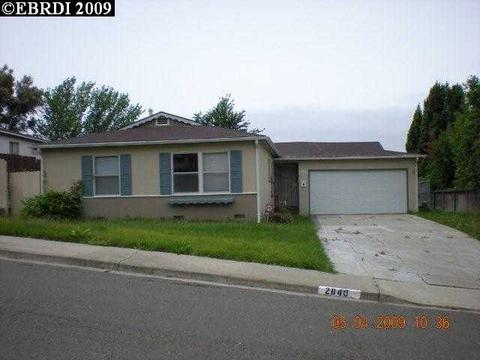 2840 Ruff Ave, Pinole, CA 94564 photo 1