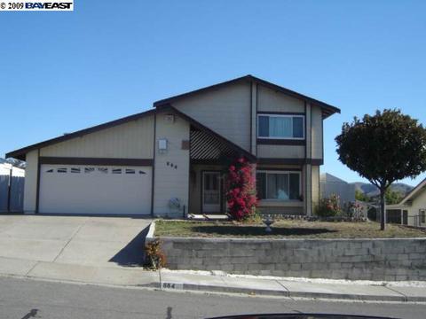 884 Windward Dr, Rodeo, CA 94572 photo 1