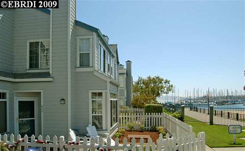 605 Commodore Dr, Richmond, CA 94804 photo 1