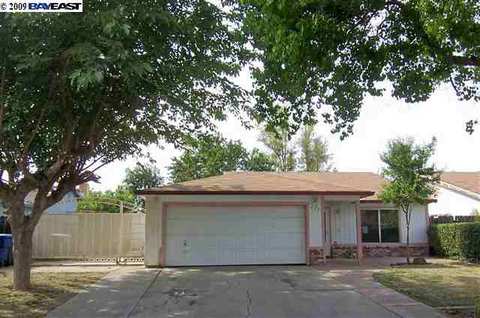 613 Periwinkle Dr, Patterson, CA 95363 photo 1