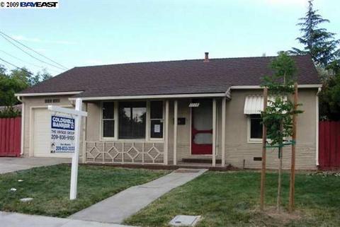 1714 Holly Dr, Tracy, CA 95376 photo 1