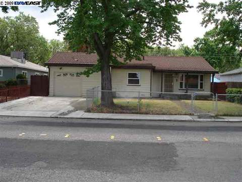 1214 Bowen Ave, Modesto, CA 95350 photo 1