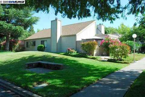 5384 Brookside Ct, Pleasanton, CA 94588 photo 1