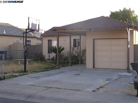 32015 Kennet St, Hayward, CA 94544 photo 1