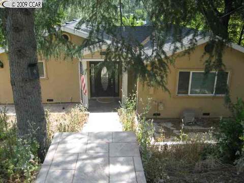 3773 Serrano St, Martinez, CA 94553 photo 1
