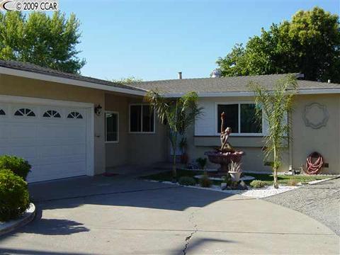 2472 Tanager Cir, Concord, CA 94520 photo 1