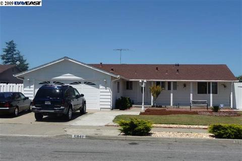5841 Moores Ave, Newark, CA 94560 photo 1