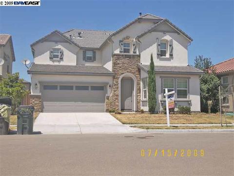 627 Brookhurst Blvd, Lathrop, CA 95330 photo 1