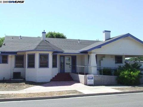 504 W 11th St, Tracy, CA 95376 photo 1